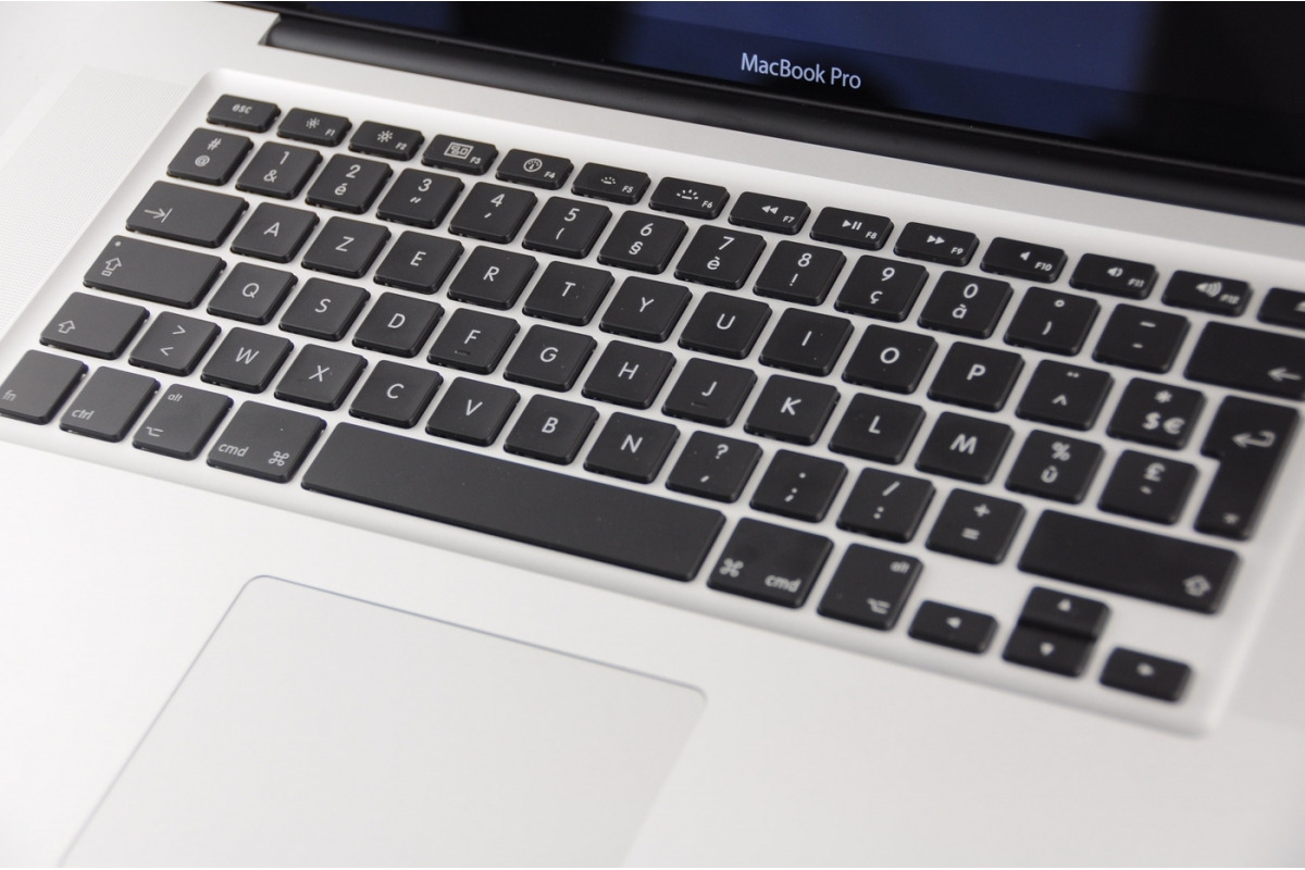 Changer clavier MacBook AZERTY vers QWERTY autocollant